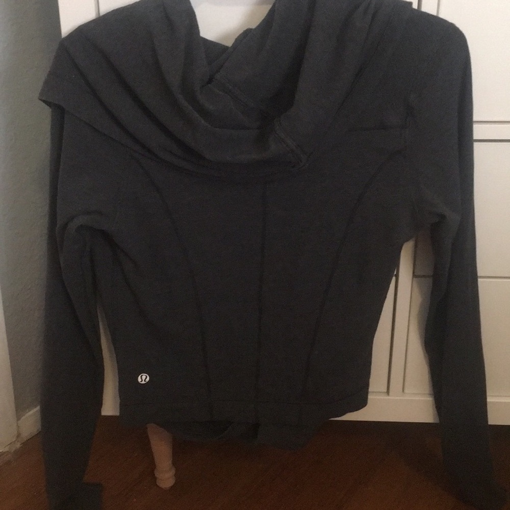 Lulu lemon top